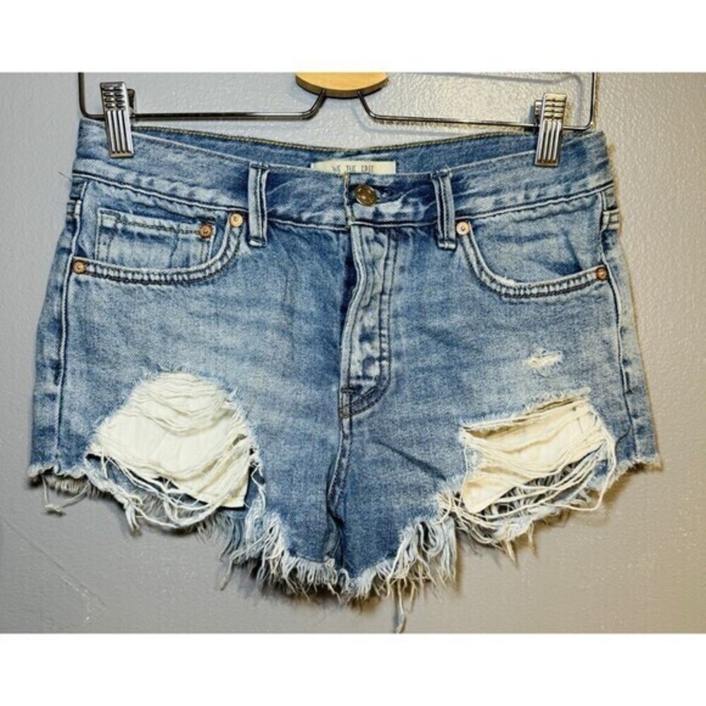 We the Free People SIZE 25 Denim Shorts Raw Hems Distressed Boho Festival Bootie
